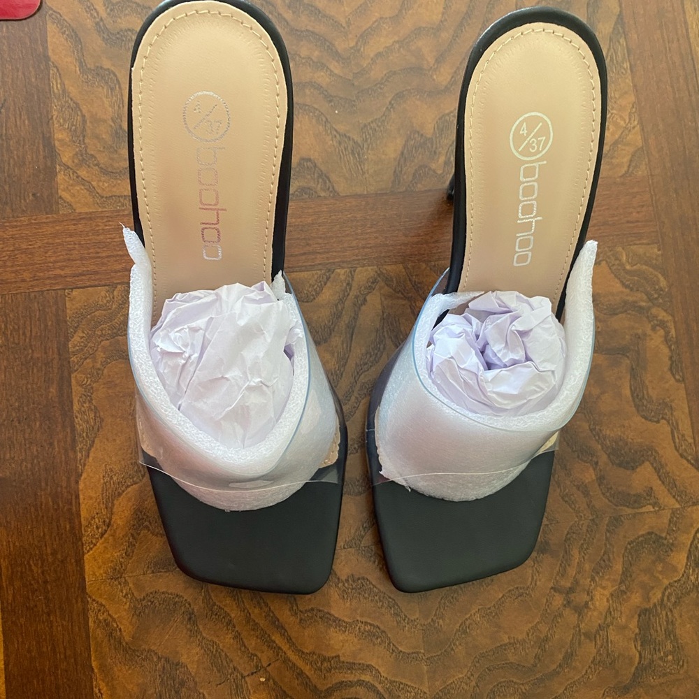 New black clear open toe heels! They are a size 6 but fits like a size 7